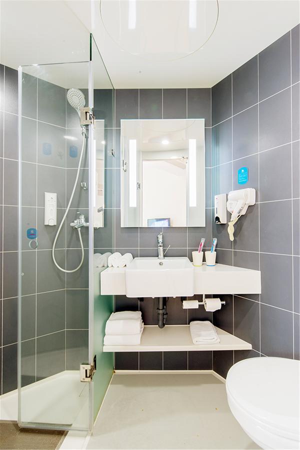 Hanting Chuansha East Gaoke Road 2*