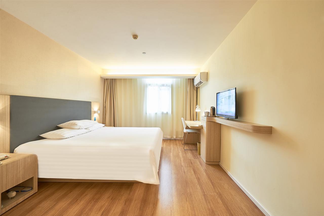 Hanting Chuansha East Gaoke Road 2*